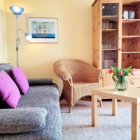 Duenengarten Nr 56 Mit Balkon Und Meerblick Ofc 20 Apartment Kuehlungsborn